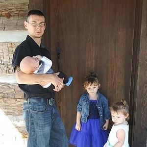 Meet your Posher, Joshua